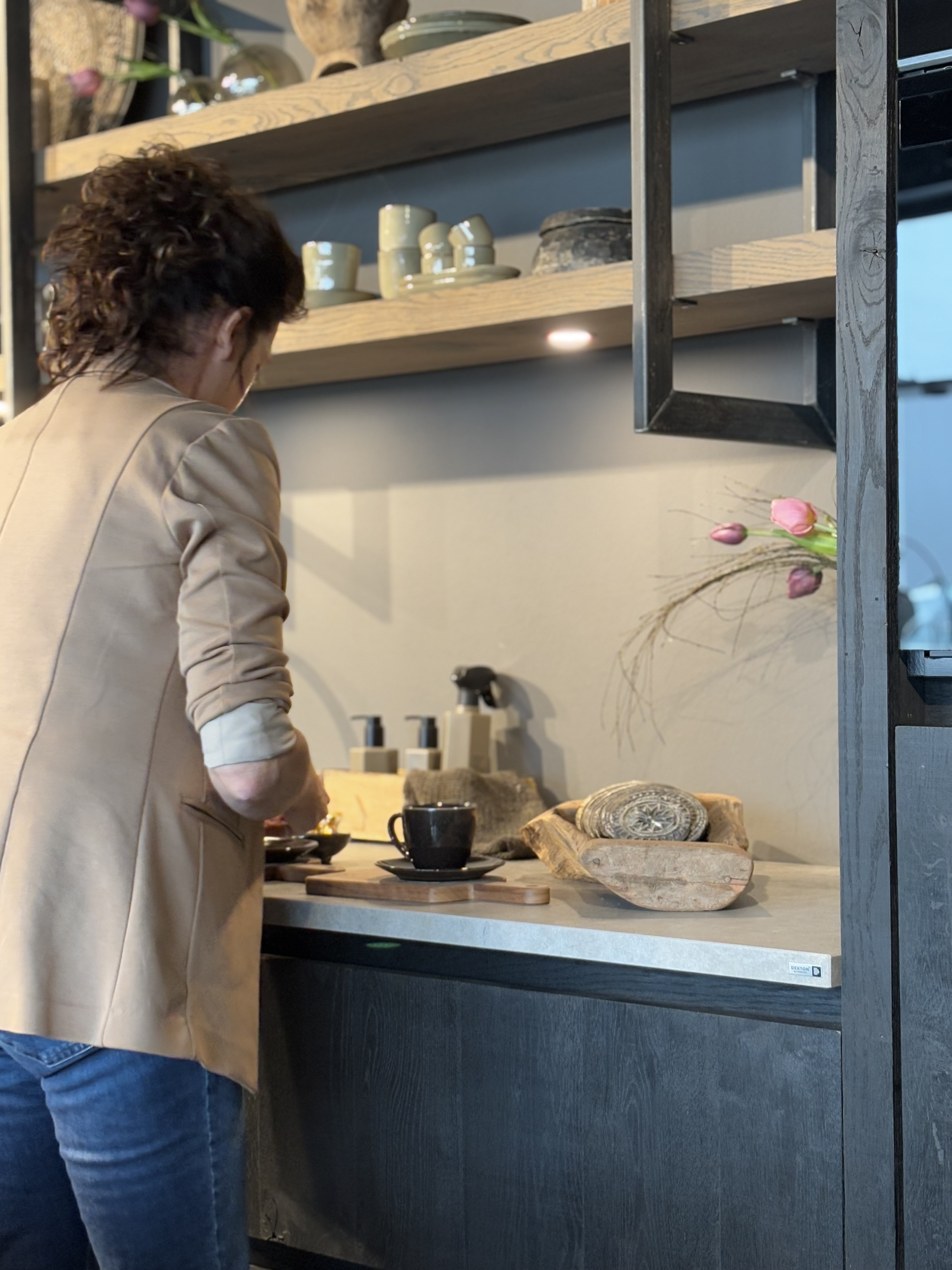 Op de koffie bij Marian en Johan: een warm weerzien bij Kral Keukens